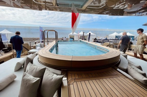 ANJELIF yacht spa plunge pool, South of France charter