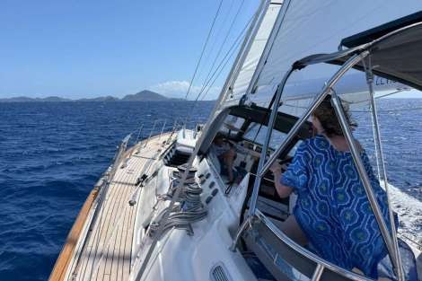 Review img # 2 of the yacht ELVIS MAGIC