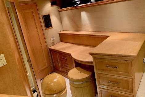 Review img # 2 of the yacht LADY LEX