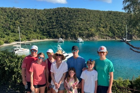 Review img # 37 of the yacht MUCHO GUSTO