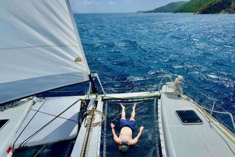 Review img # 12 of the yacht RAPSCALLION