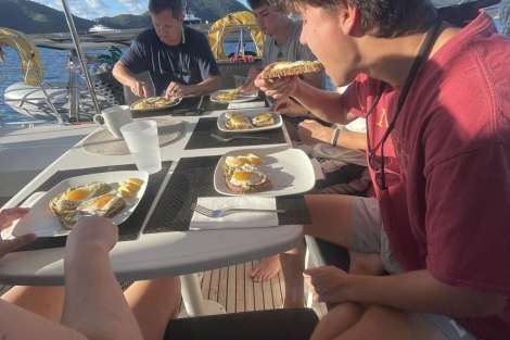 Review img # 5 of the yacht RAPSCALLION