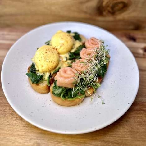 Food onboard SIETE MARES # 8